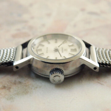 OMEGA・オメガ レディース アンティーク時計 ラウンドタイプ オリジナルブレス 側面 リューズ