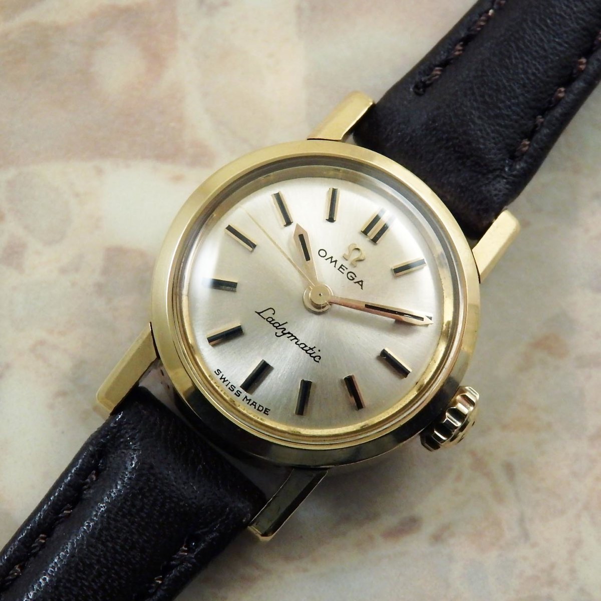 OMEGA Ladymatic アンティーク 腕時計 18KYG 金無垢 1961年 自動巻き