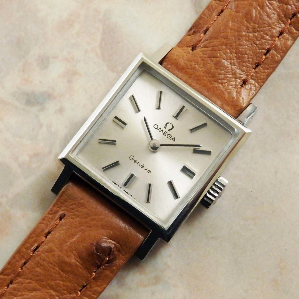 オメガ レディース アンティーク腕時計 スクエアフェイス 1971年 OMEGA 