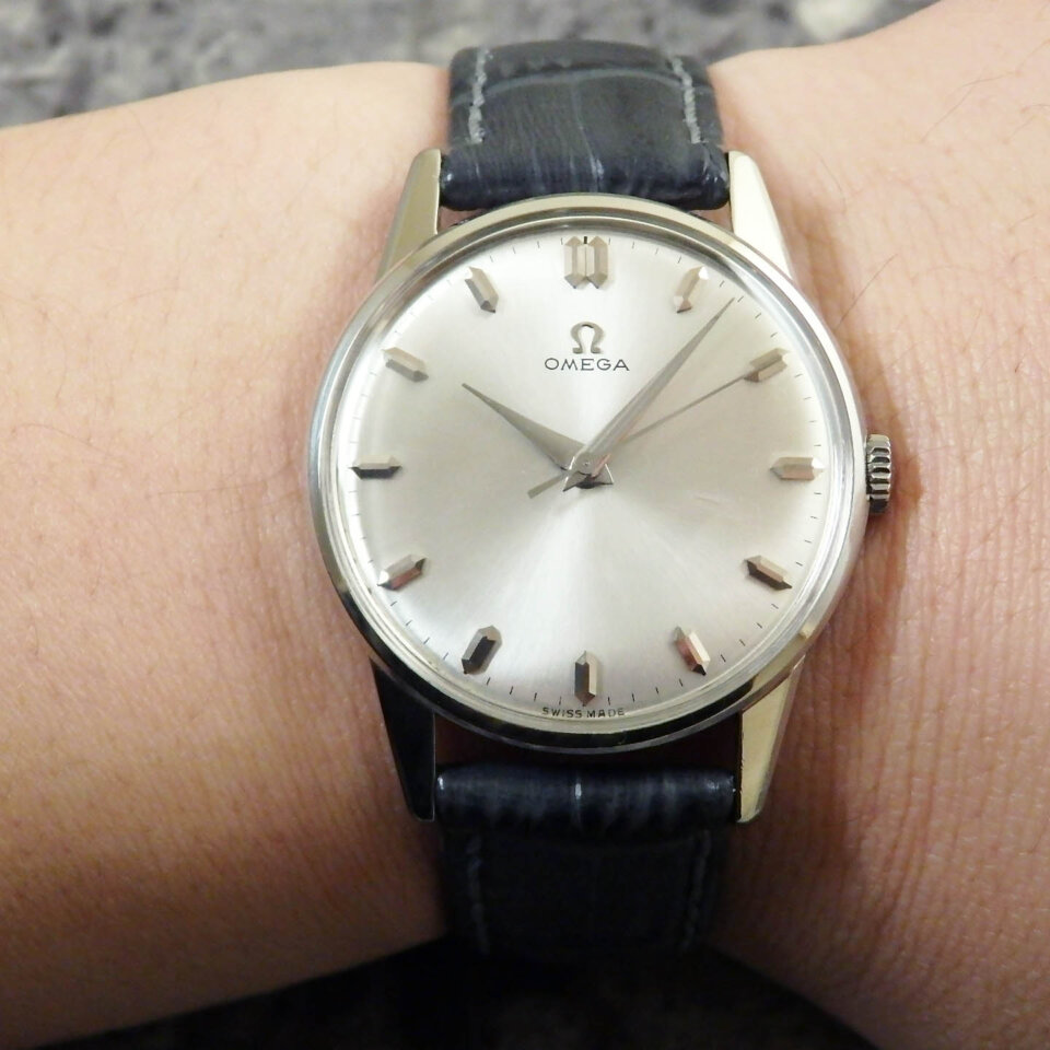 OMEGA オメガ 手巻き 30mm キャリバー アンティークウォッチ 1961年 30ミリ