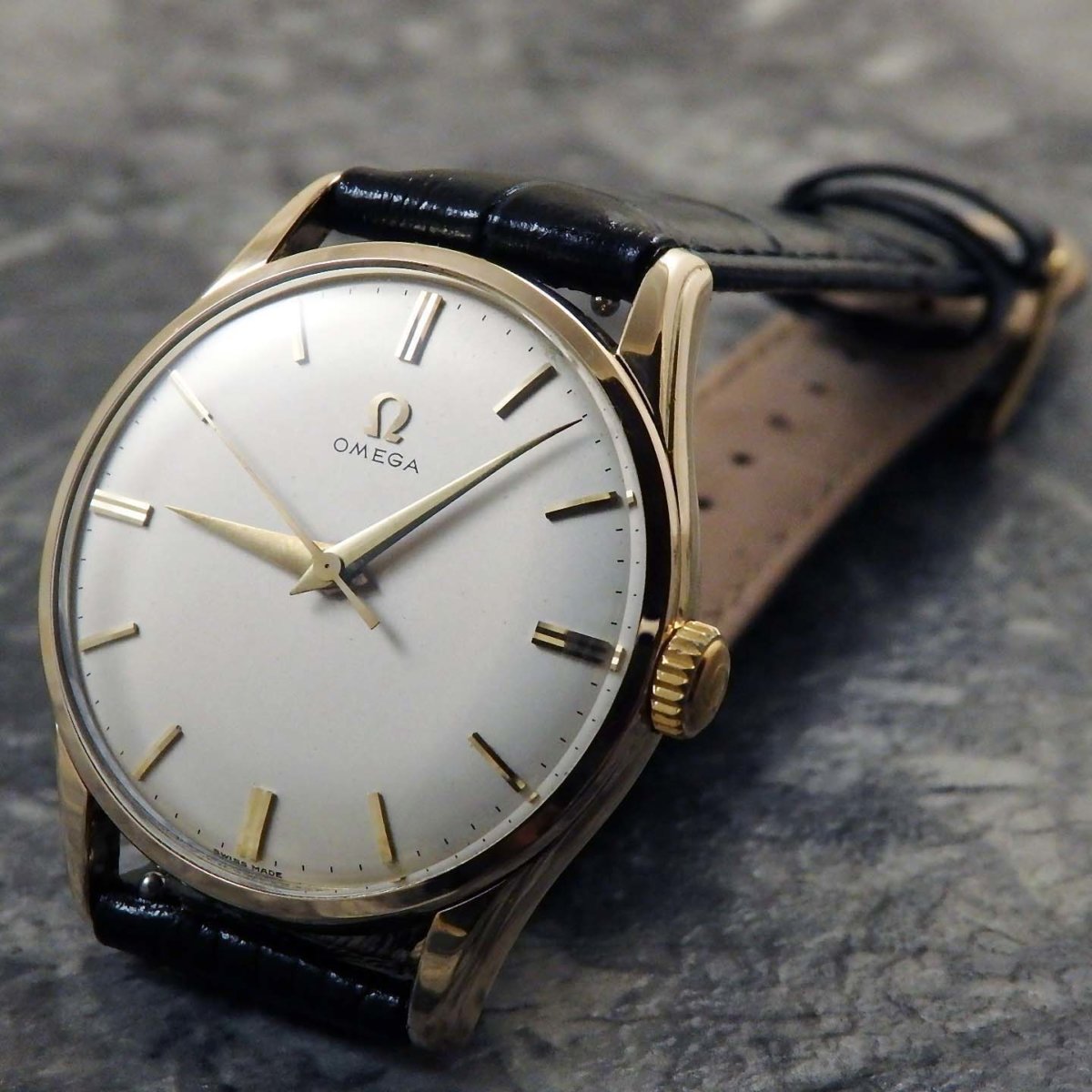 OH済 オメガ 30mmキャリバー サンレイ 飛びアラビア ドルフィン針 手巻き O1659.jpg