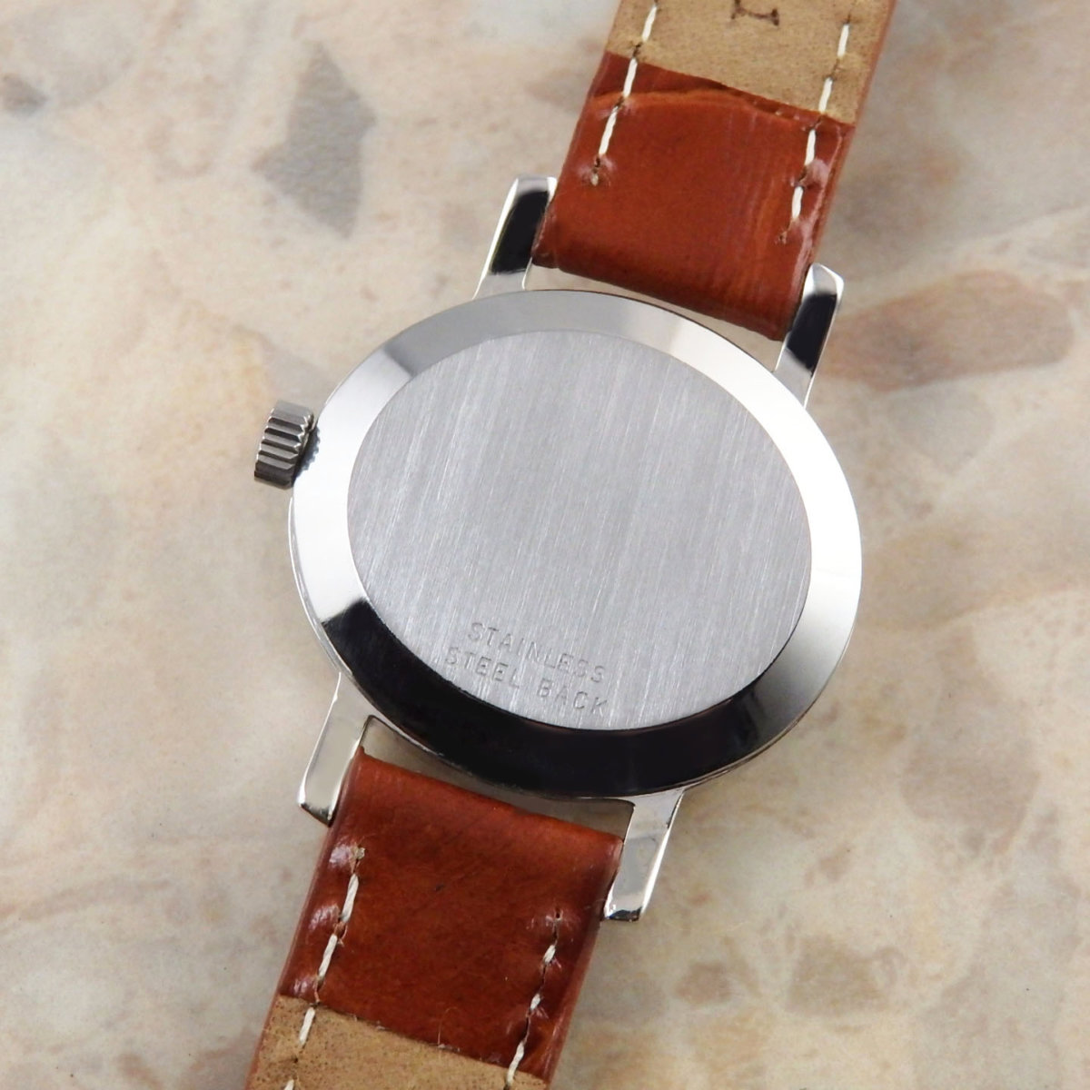 OMEGA レディースウォッチ オーバル型 楕円ケース アンティーク