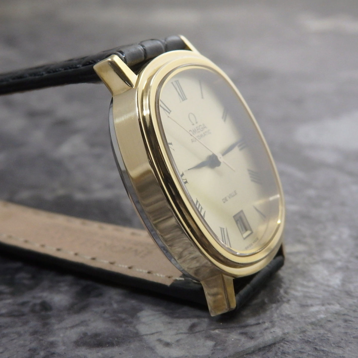 オメガ アンティークウォッチ 1970s 希少 オーバル型ケース