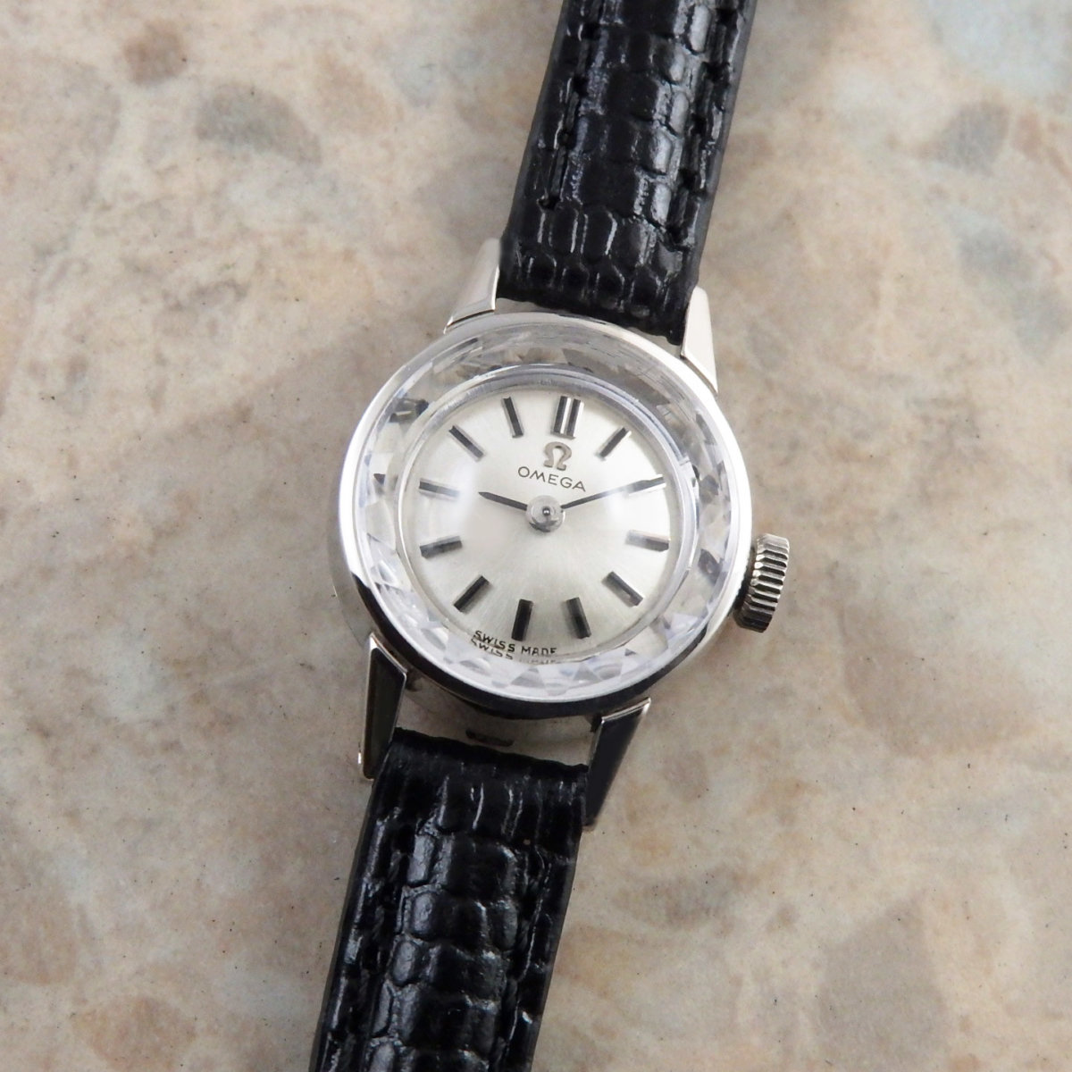 OMEGA レディース アンティーク カットガラス プラチナ Platinum 1966