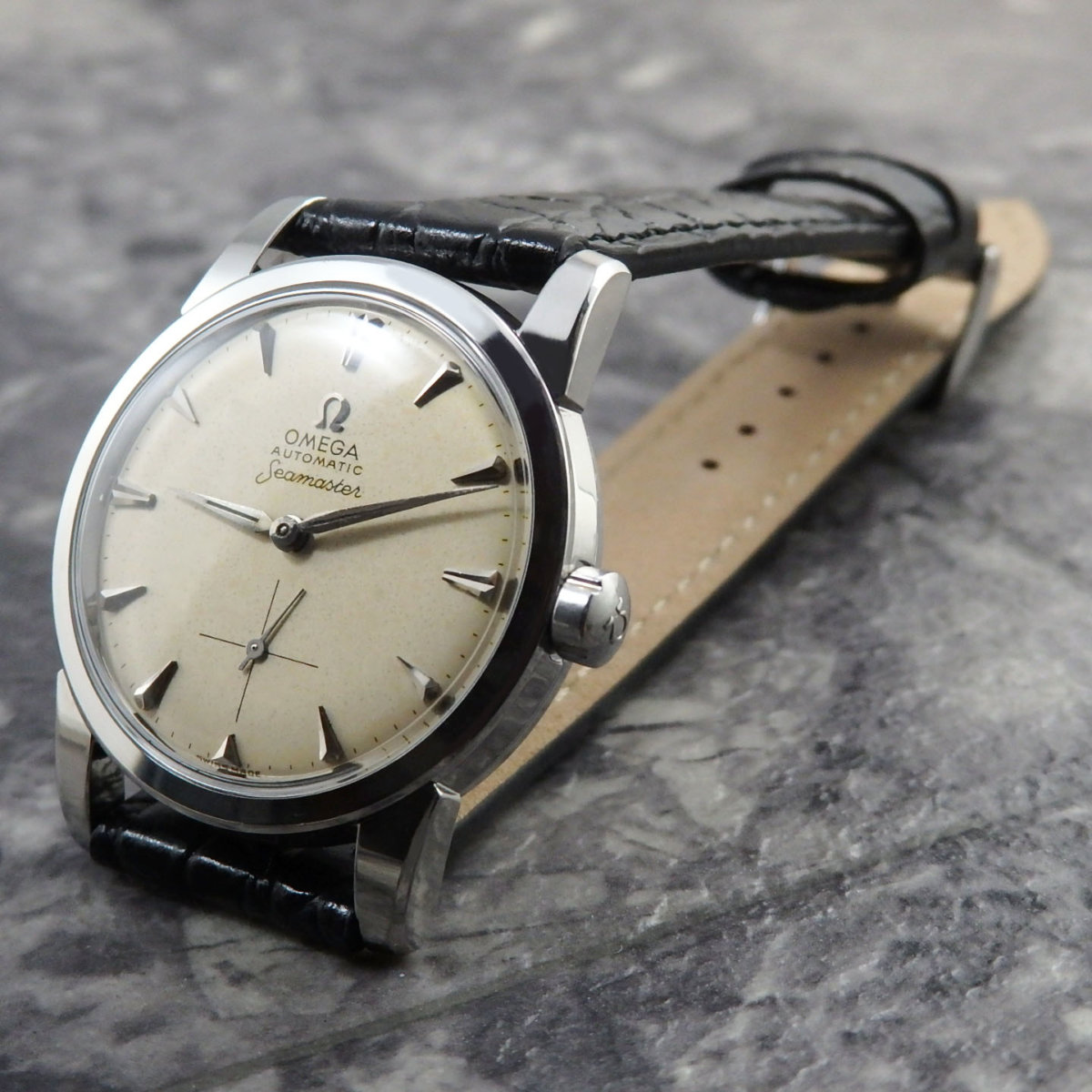 ねコネコ【状態が良い】アンティーク　オメガ　シーマスター　自動巻き OMEGA オメガ SEAMASTER シーマスター シルバーダイヤル 自動巻