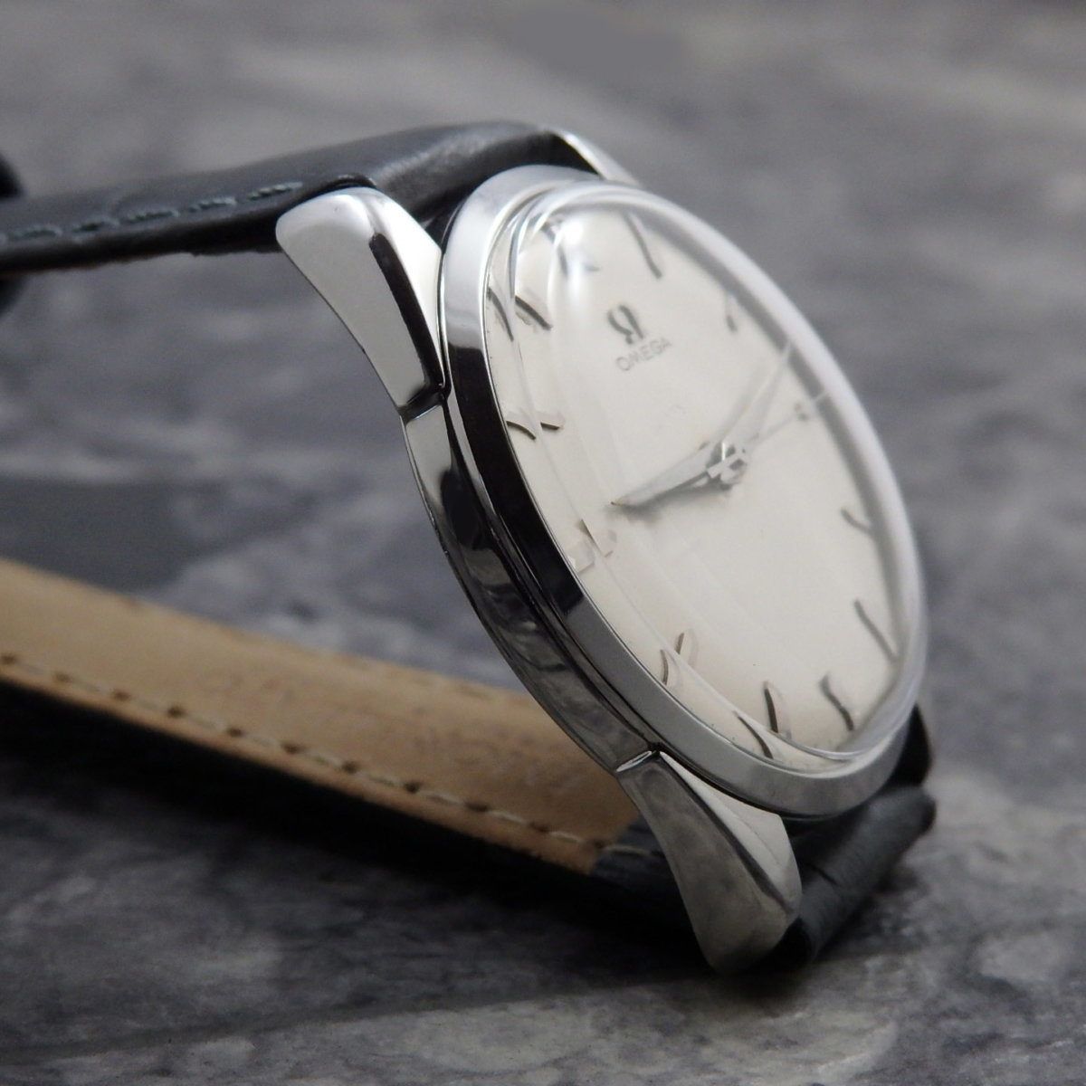 OMEGA（オメガ ） 30mmキャリバー アンティーク 1959年 手巻き 時計