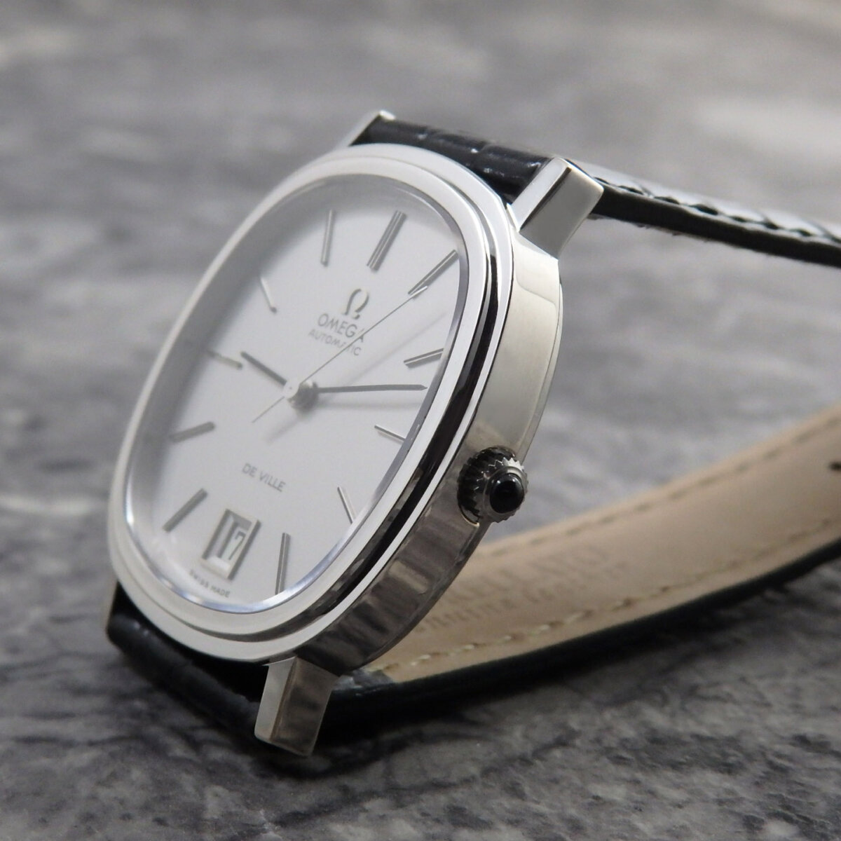 OMEGA アンティークウォッチ 1970s 希少 シルバーカラー オーバル型