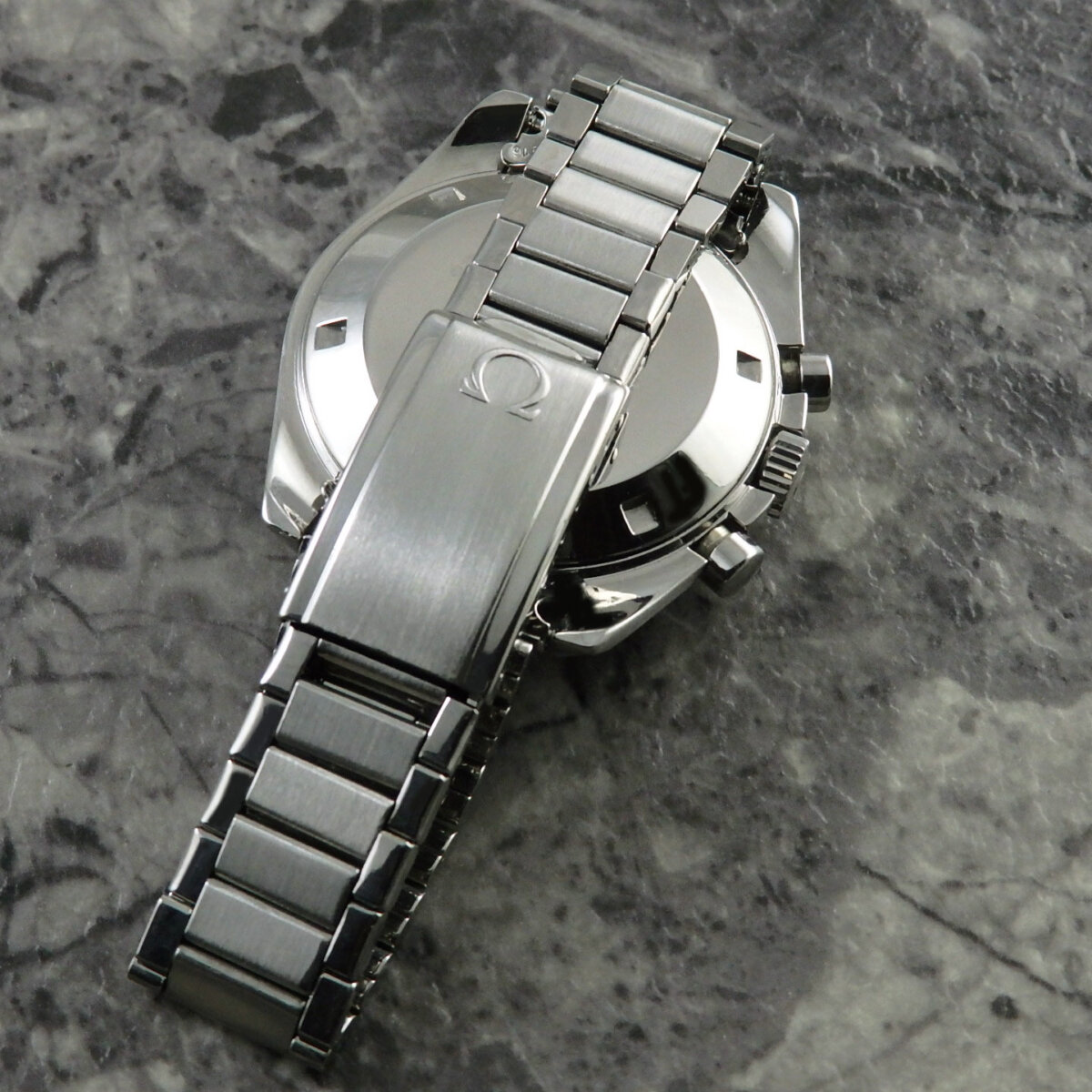 オメガ SPEEDMASTER Ref.105.012 CB ケース キャタピラブレス