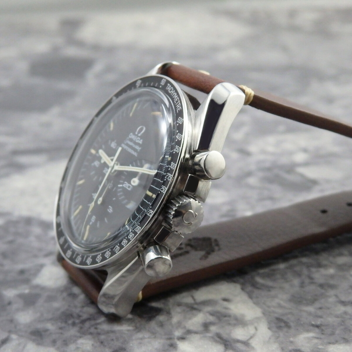 オメガ スピードマスター プロフェッショナル 手巻き式 OMEGA