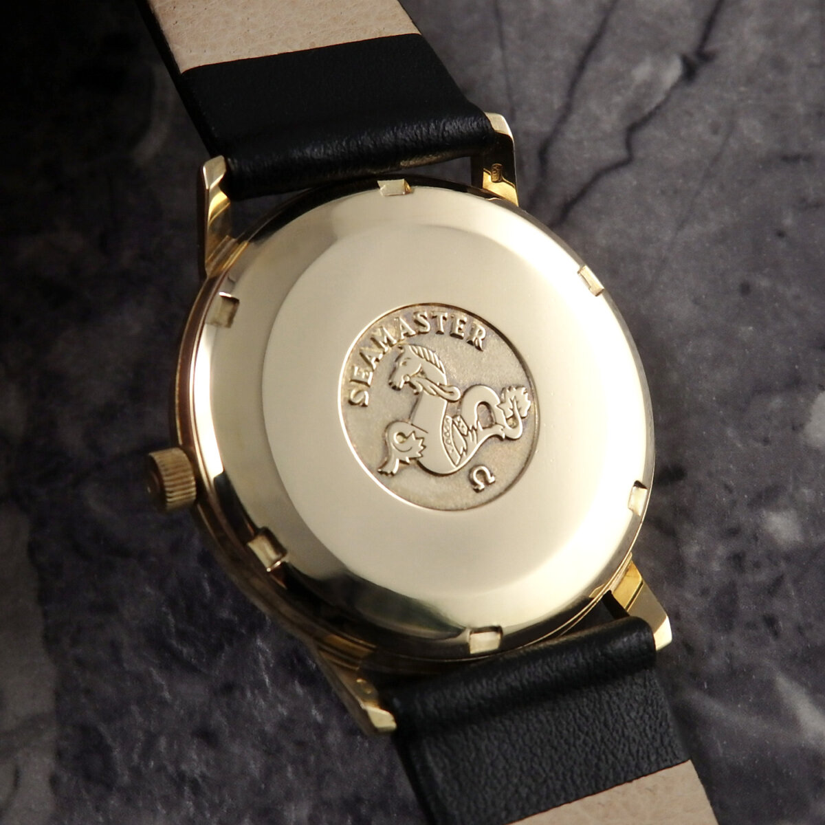 オメガ シーマスター アンティーク 18KYG 金無垢 ノンデイト 希少 文字