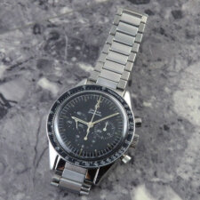 
                        オメガ スピードマスター 105.003 Cal.321 1965年 キャタピラブレス エドワード・ホワイト:画像1
                  