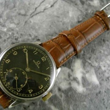 オメガ・OMEGA ブラックフェイス スモセコ バイメタルチラネジ付切りテンプ 正面全体