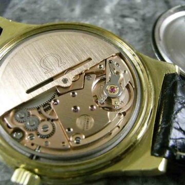 オメガ アンティーク ブレゲ数字インデックス リーフハンド スクリューバックケース 側面 リューズ