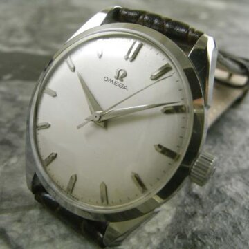 オメガ OMEGA 30mm キャリバー ドルフィンハンド センターセコンド 1959年 正面全体