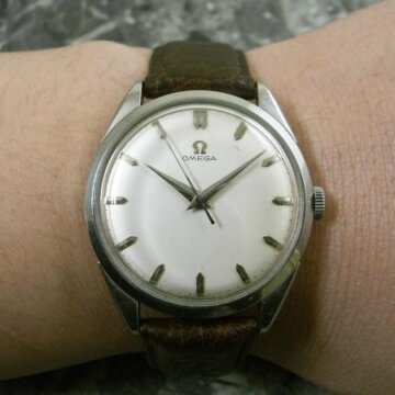 オメガ OMEGA 30ミリ キャリバー ドルフィンハンド センターセコンド 1959年式 背面
