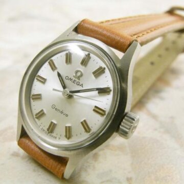 オメガ・OMEGA ラウンド 手巻き レディース アンティーク 1970年式 正面全体