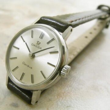 OMEGA オメガ レディースウォッチ アンティーク時計 ラウンド 正面全体