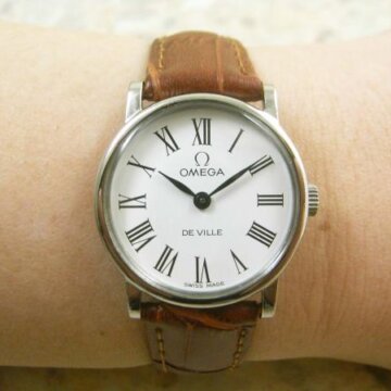 オメガ・OMEGA アンティークウォッチ 女性用 ローマンダイアル 背面