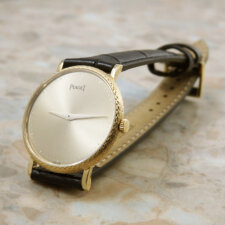 
                        PIAGET Ref.9016 18KYG 金無垢 レディース 1970年代:画像1
                  