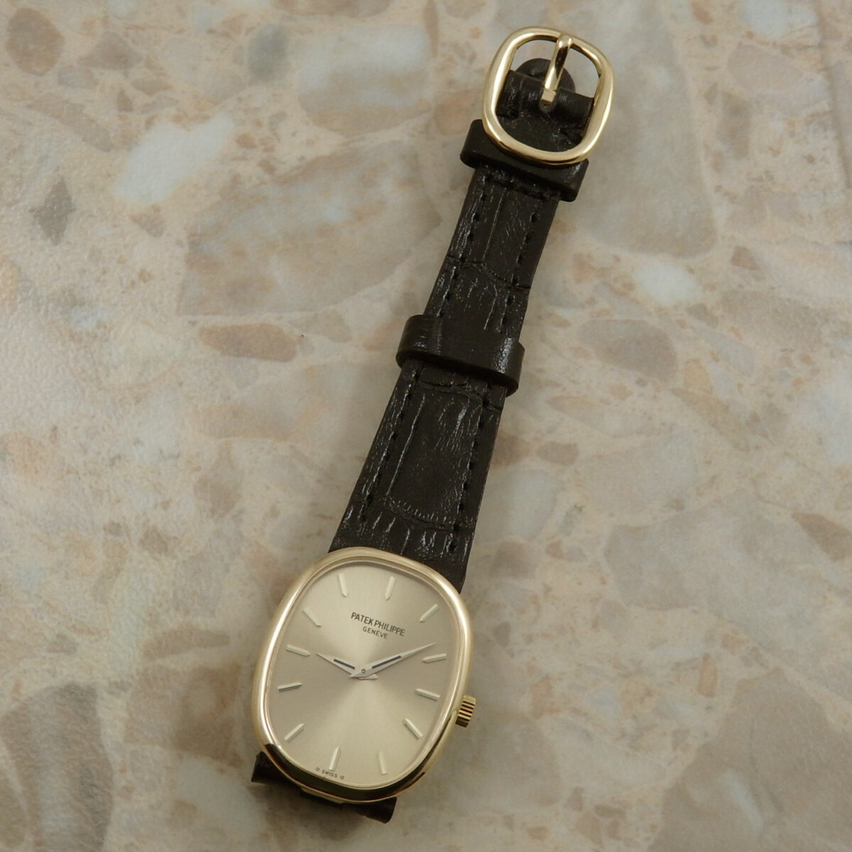 PATEK PHILIPPE パテックフィリップ Golden Ellipse 4226 イエロー