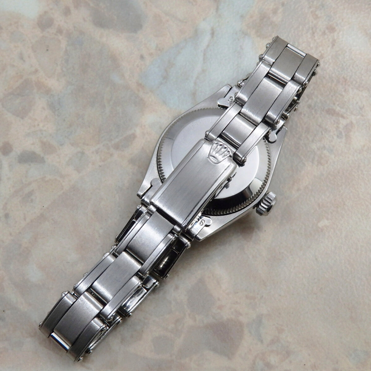 ロレックス エンジンターンドベゼル オイスターパーペチュアルデイト  レディース ROLEX（ロレックス） オイスターパーペチュアル エンジンターンド