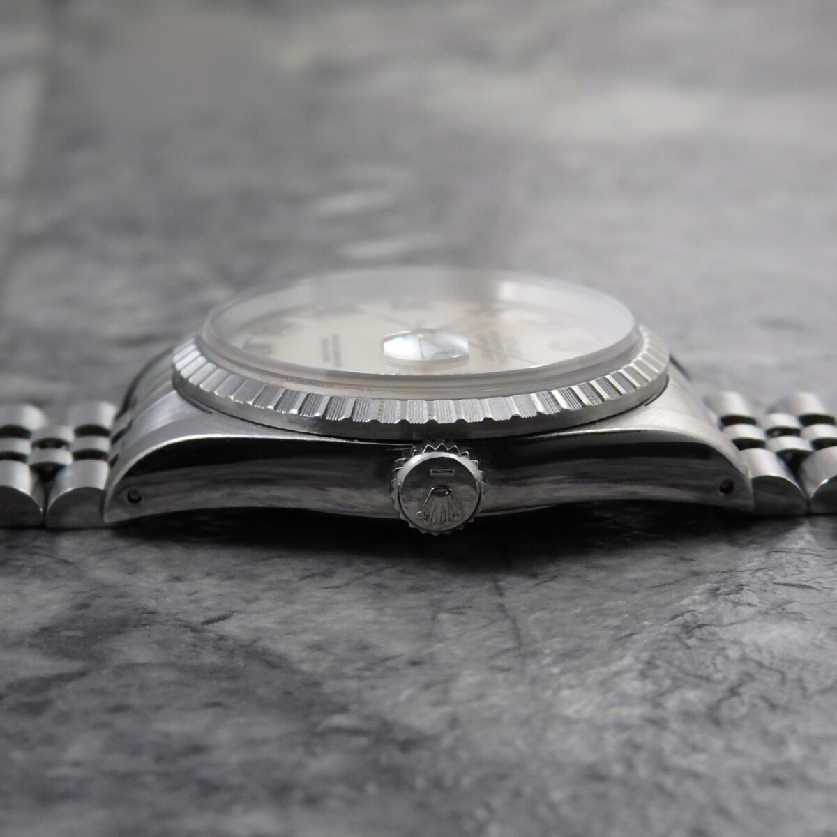 ロレックス デイトジャスト 16220 希少 アイボリーローマン文字盤 自動巻き メンズ 腕時計 |  アンティーク時計の販売ならアンティークウォッチライフ