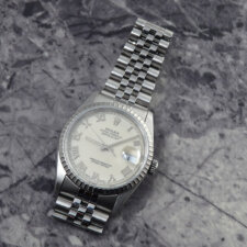 
                        ROLEX デイトジャスト ヴィンテージ 16220 アイボリーローマ 1990年:画像1
                  