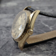 

                        ロレックス デイトジャスト 16018 YG Cal.3035 1985年:画像2
          
        