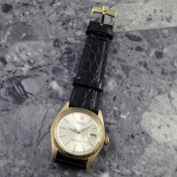 ROLEX デイトジャスト ヴィンテージウォッチ Ref.1601 YG 金無垢 イエローゴールド 希少 アルファハンド 自動巻き 正面全体