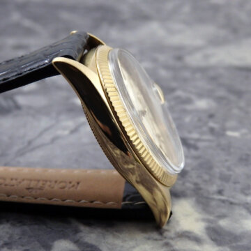 ROLEX デイトジャスト ヴィンテージウォッチ Ref.1601 YG 金無垢 イエローゴールド 希少 アルファハンド 自動巻き 背面