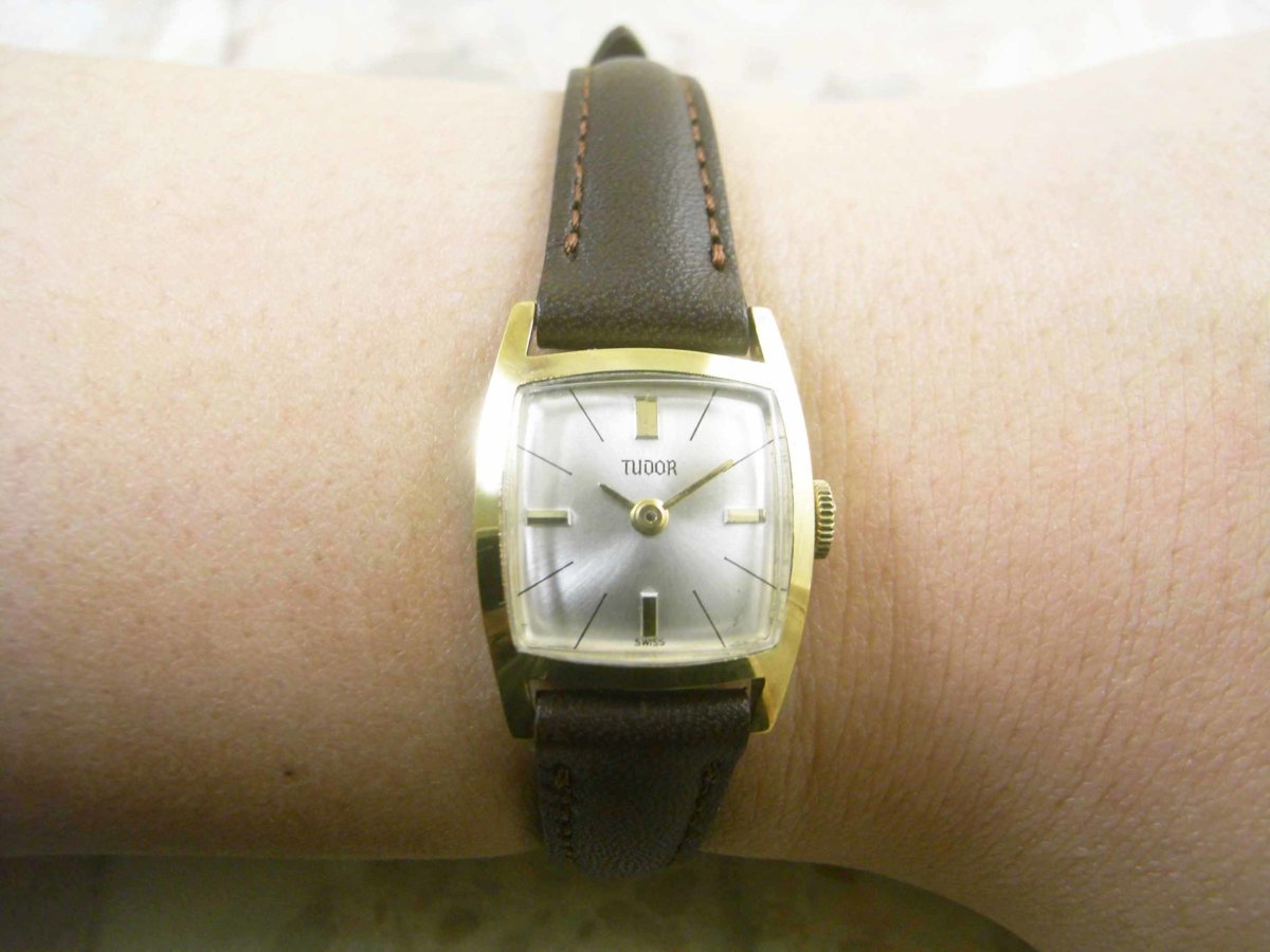 TUDOR レディース アンティーク スクエアケース 腕時計 1965年 手巻き 