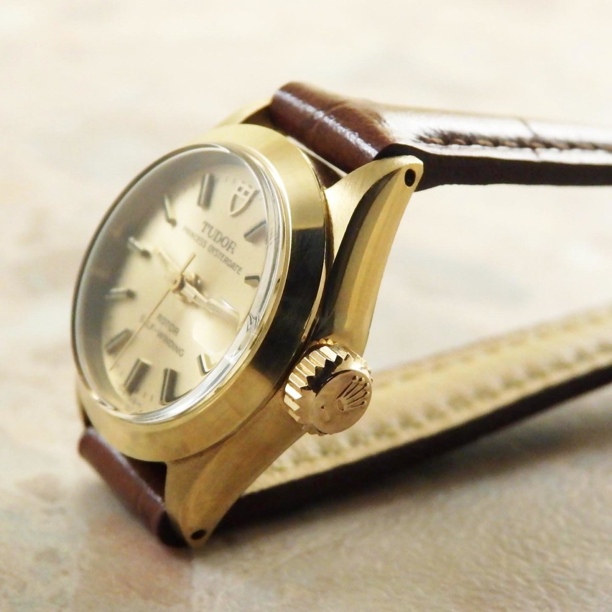 チュードル TUDOR レディース プリンセスオイスターデイト ゴールド