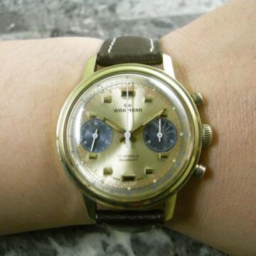 ワックマン WAKMANN 2レジスター クロノグラフ 横並びユニークインデックス 背面